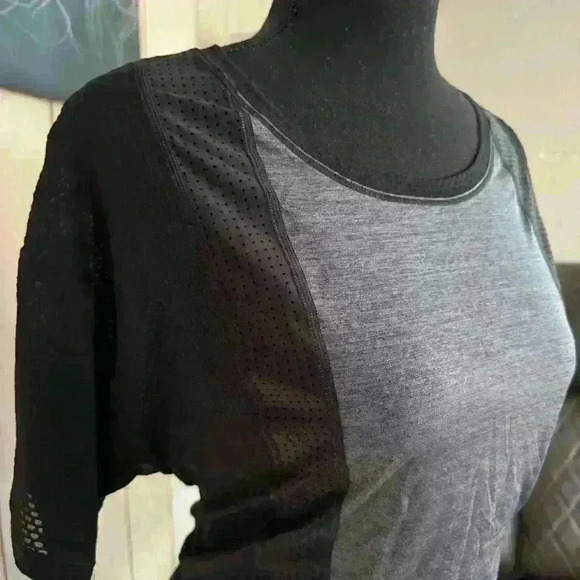 Northface Flashdry Workout Tops - Picture 3 of 7